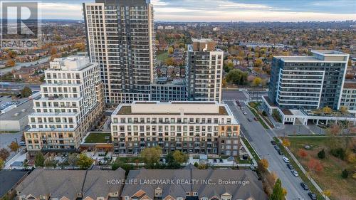 311 - 8 Beverley Glen Boulevard N, Vaughan, ON - Outdoor With View