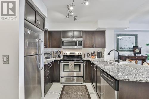 409 - 75 King William Crescent, Richmond Hill, ON - Indoor Photo Showing Kitchen With Double Sink With Upgraded Kitchen