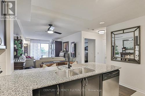 409 - 75 King William Crescent, Richmond Hill, ON - Indoor Photo Showing Kitchen With Double Sink With Upgraded Kitchen