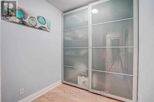 901 - 372 Highway 7 Avenue E, Richmond Hill, ON - Indoor Photo Showing Other Room