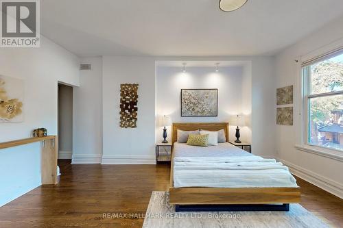 391 Wellesley Street E, Toronto, ON - Indoor Photo Showing Bedroom