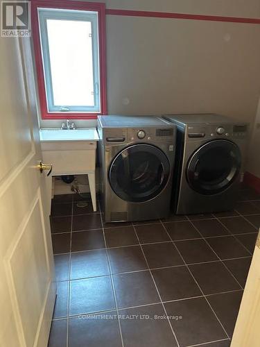 341 Lawford Road, Vaughan, ON - Indoor Photo Showing Laundry Room