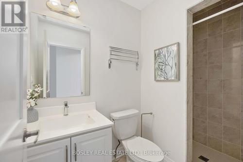 12 Causland Lane, Richmond Hill, ON - Indoor Photo Showing Bathroom