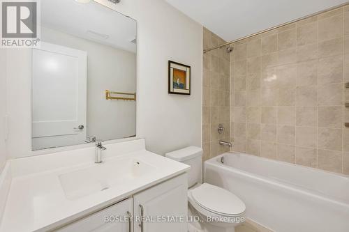 12 Causland Lane, Richmond Hill, ON - Indoor Photo Showing Bathroom