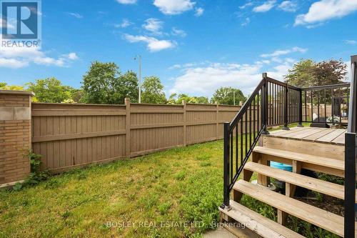 12 Causland Lane, Richmond Hill, ON - Outdoor