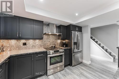 175 Trudeau Drive, Vaughan, ON - Indoor Photo Showing Kitchen With Upgraded Kitchen