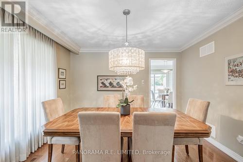 2399 Frayne Court, Mississauga, ON - Indoor Photo Showing Dining Room