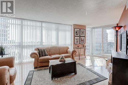 707 - 225 Sherway Gardens Road, Toronto, ON - Indoor Photo Showing Living Room