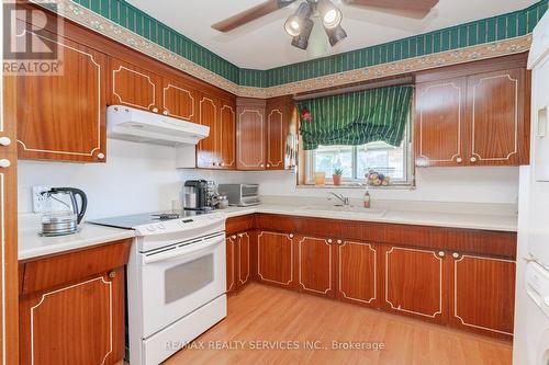 1652 Jane Street, Toronto, ON - Indoor Photo Showing Kitchen