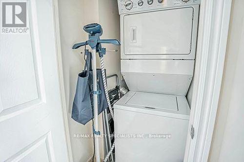 412 - 2365 Central Park Drive, Oakville, ON - Indoor Photo Showing Laundry Room