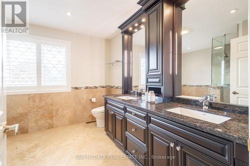 4027 Lookout Court, Mississauga, ON - Indoor Photo Showing Bathroom