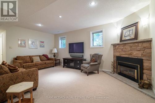 4027 Lookout Court, Mississauga, ON - Indoor Photo Showing Living Room With Fireplace