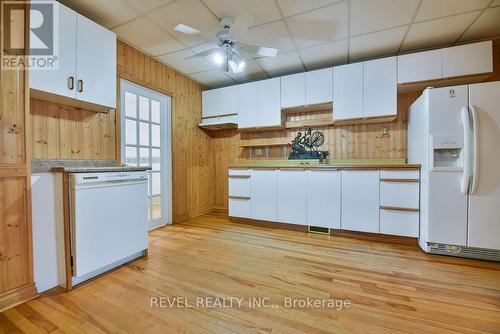 11 Dwyer Avenue, Timmins (Main Area), ON - Indoor Photo Showing Kitchen