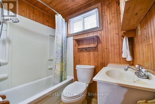 11 Dwyer Avenue, Timmins (Main Area), ON - Indoor Photo Showing Bathroom