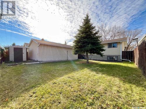 66 Hatton Crescent, Regina, SK - Outdoor