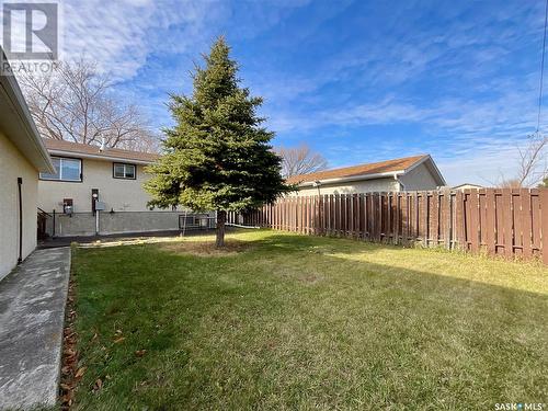 66 Hatton Crescent, Regina, SK - Outdoor