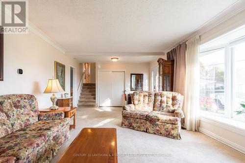 20 Little Road, Quinte West, ON - Indoor Photo Showing Living Room