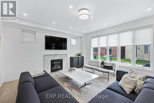 34 Concert Hill Way, East Gwillimbury, ON - Indoor Photo Showing Living Room With Fireplace