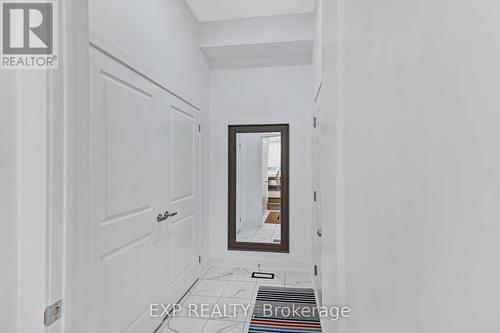 34 Concert Hill Way, East Gwillimbury, ON -  Photo Showing Other Room