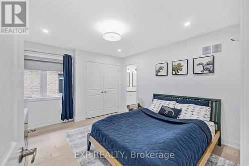 34 Concert Hill Way, East Gwillimbury, ON - Indoor Photo Showing Bedroom