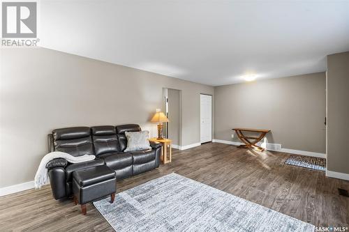 1306 Jackson Avenue, Saskatoon, SK - Indoor