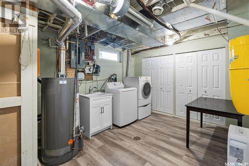 1306 Jackson Avenue, Saskatoon, SK - Indoor Photo Showing Laundry Room