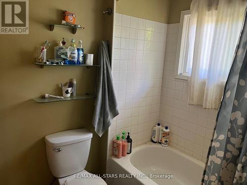 75 Wakeford Road, Kawartha Lakes, ON - Indoor Photo Showing Bathroom