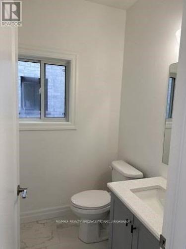 3883 Auckland Avenue, London, ON - Indoor Photo Showing Bathroom