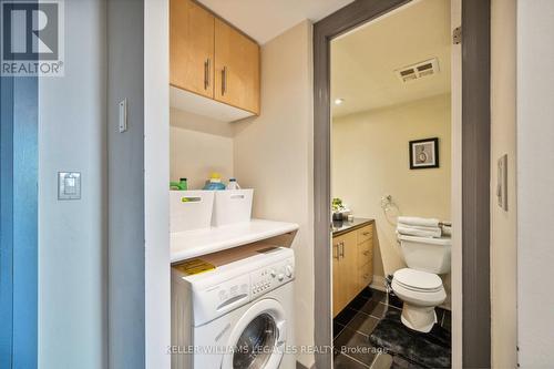 821 - 2737 Keele Street, Toronto, ON - Indoor Photo Showing Laundry Room