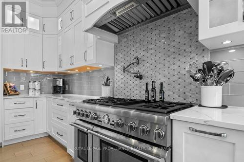 326 Spithead Road W, Frontenac Islands (The Islands), ON - Indoor Photo Showing Kitchen With Upgraded Kitchen