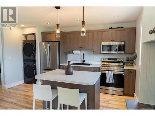 6324 Laurier Avenue Unit# 18, Wardner, BC - Indoor Photo Showing Kitchen