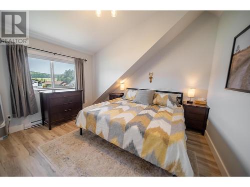 6324 Laurier Avenue Unit# 18, Wardner, BC - Indoor Photo Showing Bedroom