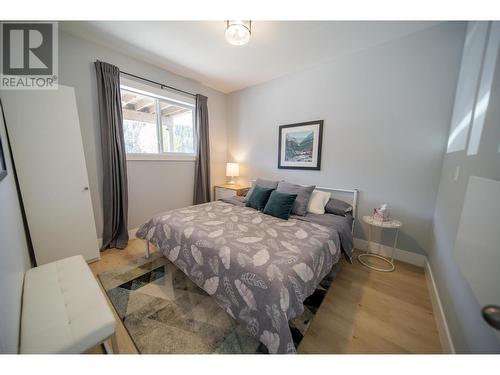 6324 Laurier Avenue Unit# 18, Wardner, BC - Indoor Photo Showing Bedroom