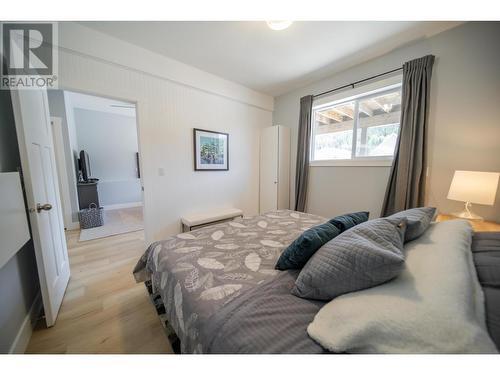 6324 Laurier Avenue Unit# 18, Wardner, BC - Indoor Photo Showing Bedroom