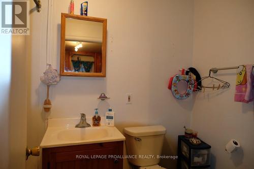 527 Front Street, Quinte West, ON - Indoor Photo Showing Bathroom