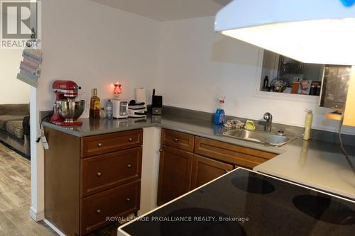 527 Front Street, Quinte West, ON - Indoor Photo Showing Kitchen