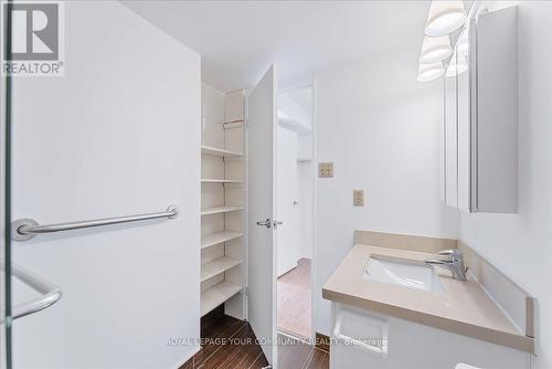 408 - 60 Inverlochy Boulevard, Markham, ON - Indoor Photo Showing Bathroom