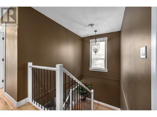 253 Royal Avenue, Kamloops, BC - Indoor Photo Showing Other Room