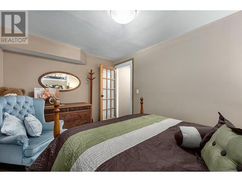 253 Royal Avenue, Kamloops, BC - Indoor Photo Showing Bedroom