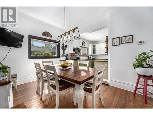 253 Royal Avenue, Kamloops, BC - Indoor Photo Showing Dining Room