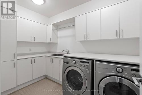 5 Pembury Avenue, Toronto, ON - Indoor Photo Showing Laundry Room