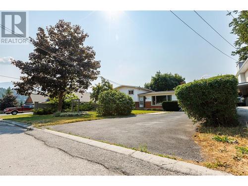 1405 Alder Street, Creston, BC - Outdoor