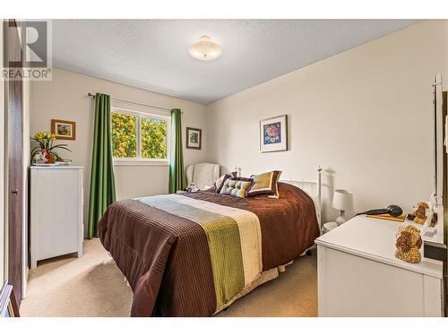 1405 Alder Street, Creston, BC - Indoor Photo Showing Bedroom