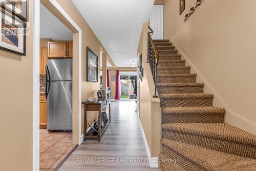 98 Memorial Avenue, Hamilton, ON - Indoor Photo Showing Other Room