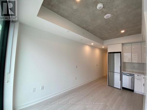 1107 - 195 Mccaul Street, Toronto, ON - Indoor