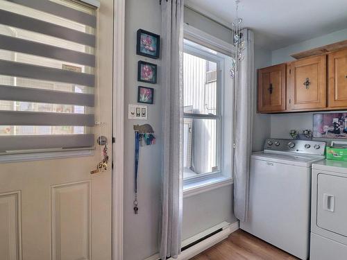 Hall d'entrÃ©e - 148 Rue Père-Arnaud, Québec (La Cité-Limoilou), QC - Indoor Photo Showing Laundry Room