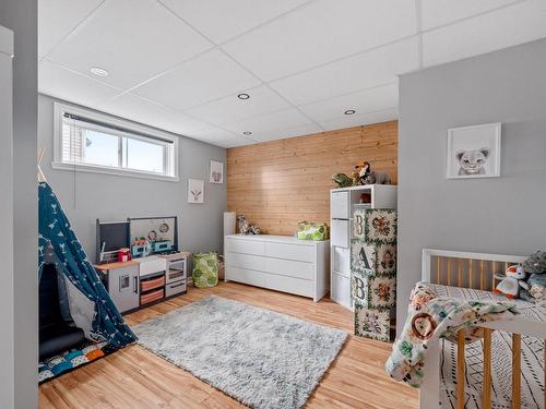 Chambre Ã Â coucher - 40 Rue Du Mistral, Sainte-Catherine-De-La-Jacques-Cartier, QC - Indoor Photo Showing Bedroom