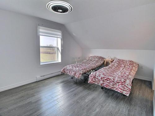 Master bedroom - 961 1Er-Et-10E Rang, Sainte-Germaine-Boulé, QC - Indoor Photo Showing Bedroom