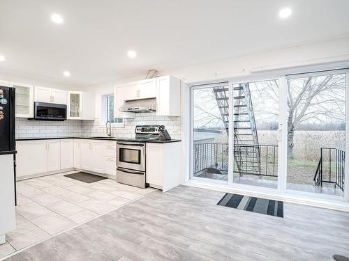 Salle Ã  manger - 905  - 105 Rue Longtin, Saint-Jacques-Le-Mineur, QC - Indoor Photo Showing Kitchen With Upgraded Kitchen