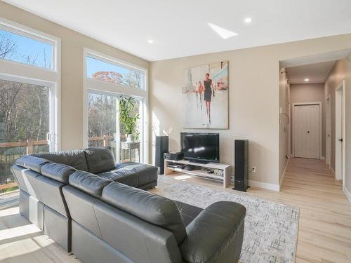 Salon - 164 Ch. Dubois, Val-Des-Monts, QC - Indoor Photo Showing Living Room